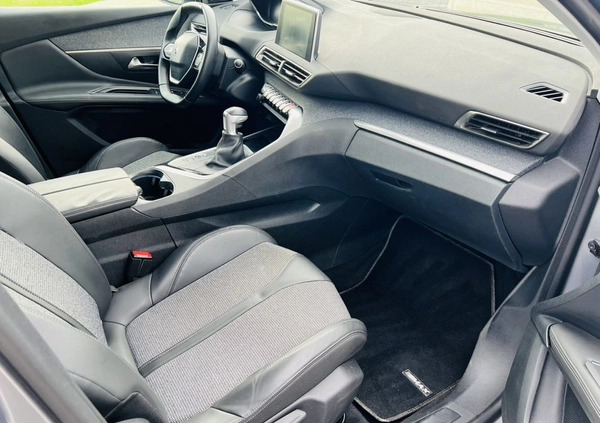 Peugeot 3008 cena 78900 przebieg: 46500, rok produkcji 2018 z Piaski małe 562